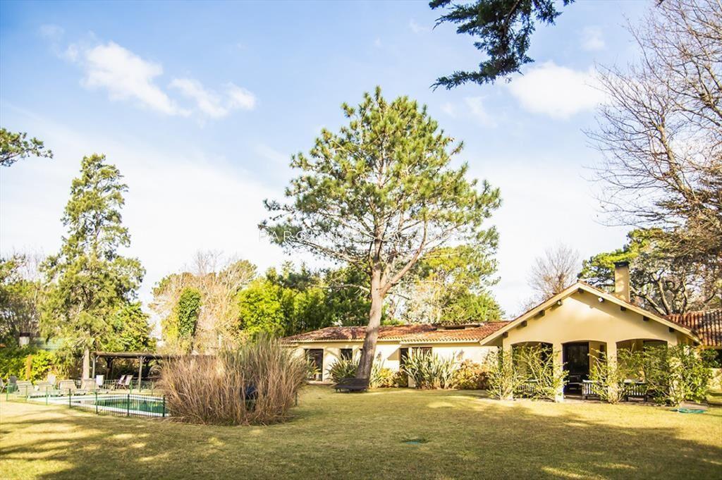 Casa de gran tamaÃ±o ubicada en zona del Golf, Punta del Es