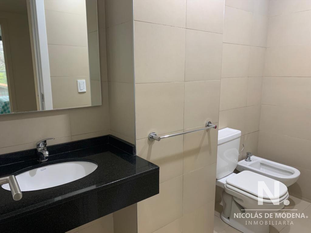 Apartamento en Brava 1 y 12 dormitorios en venta. Edificio