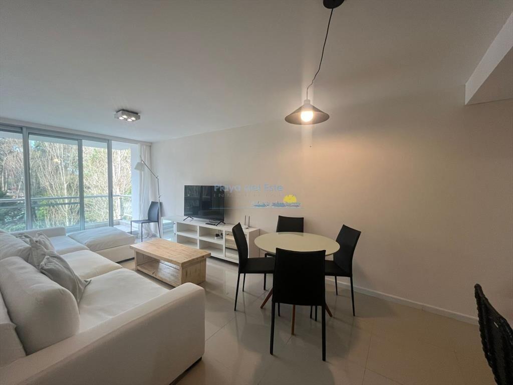 Apartamento en Alquiler  de 2 dormitorios en Be ,