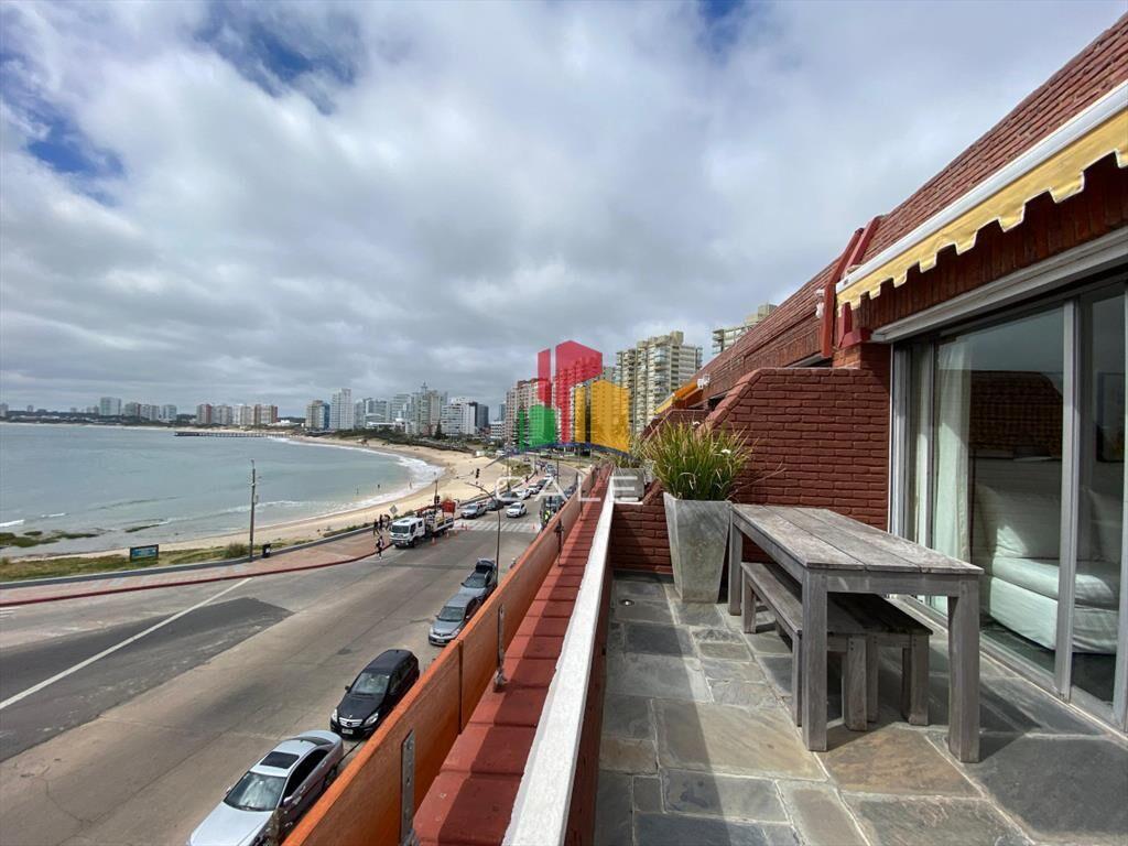 Vende apartamento con vista al mar de 3 Punta del