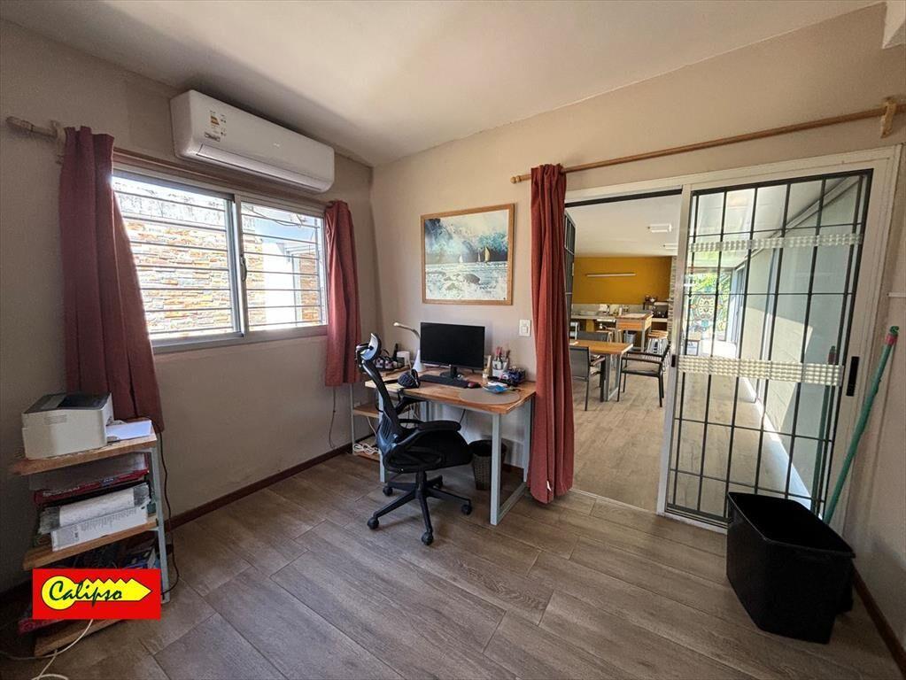 Venta - Casa - 4 dormitorios -Piscina climatizada-Atlantida