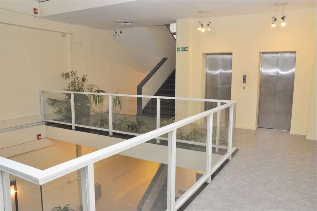 Edificio de 6 plantas de 2023m2 en Ciudad Vieja