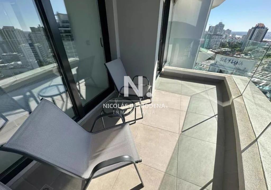 En venta apartamento a metros del mar de 1 en