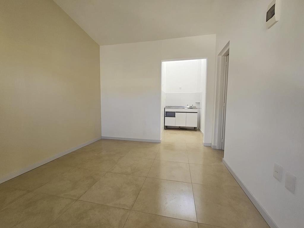 Venta apartamento de 1 dormitorio, planta baja- Carrasco No