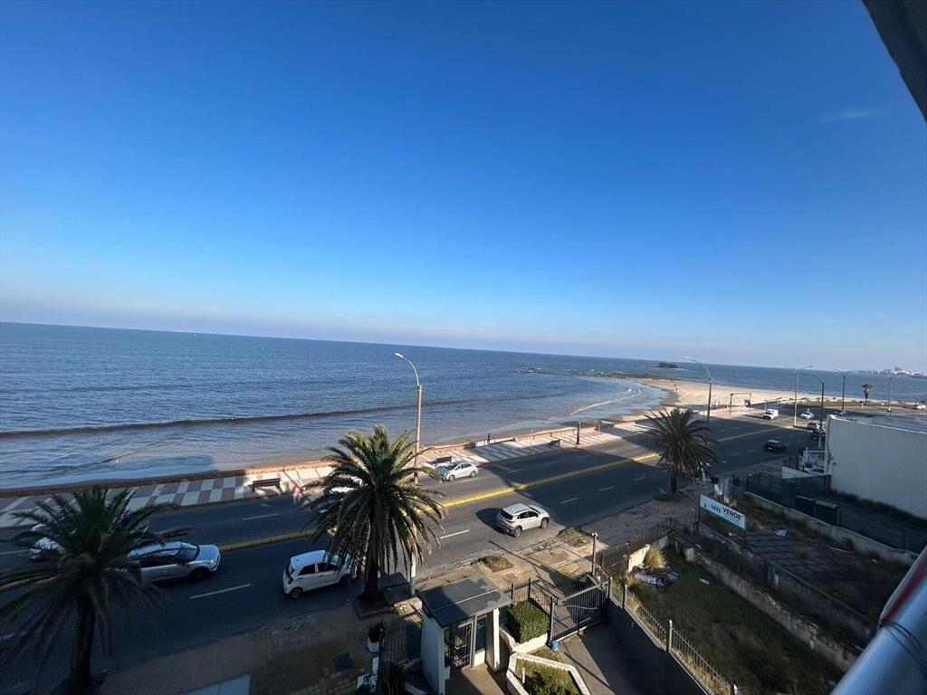 Venta de Apartamento Sobre Rambla con 2 dormitorios en Malvi