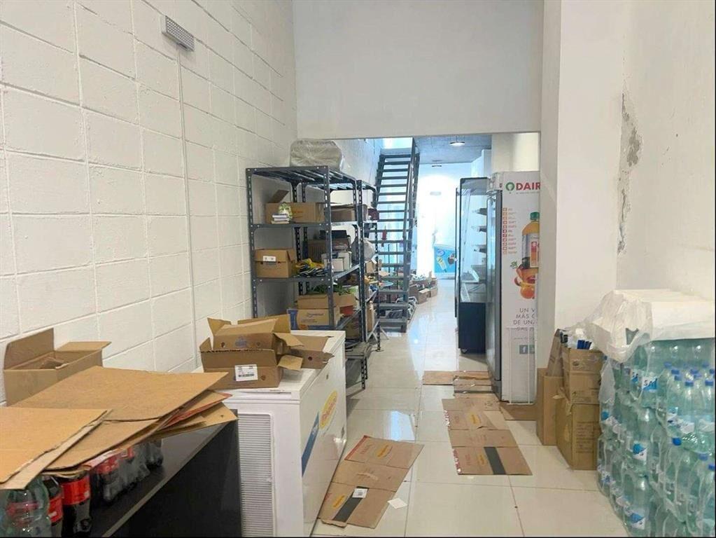 ALQUILER LOCAL DE 100M2 EN ARENAL GRANDE Y MARTÍN GARCÍA