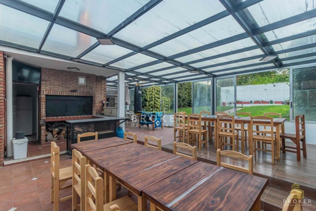 Venta Casa 3 dormitorios Malvin Piscina Barbacoa