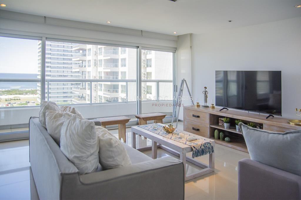Apartamento de 3 dormitorios en Brava Biarritz,