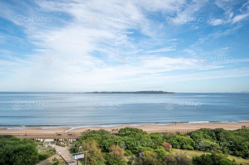 Millenium Tower Apartamento en Venta - Tres en
