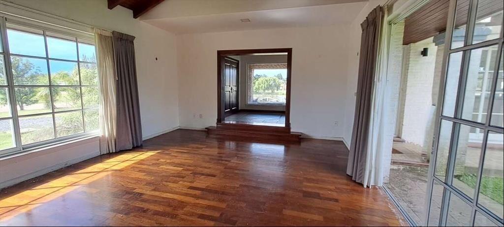 Venta Gran Residencia Colinas de Carrasco Vista al Lago 3 d