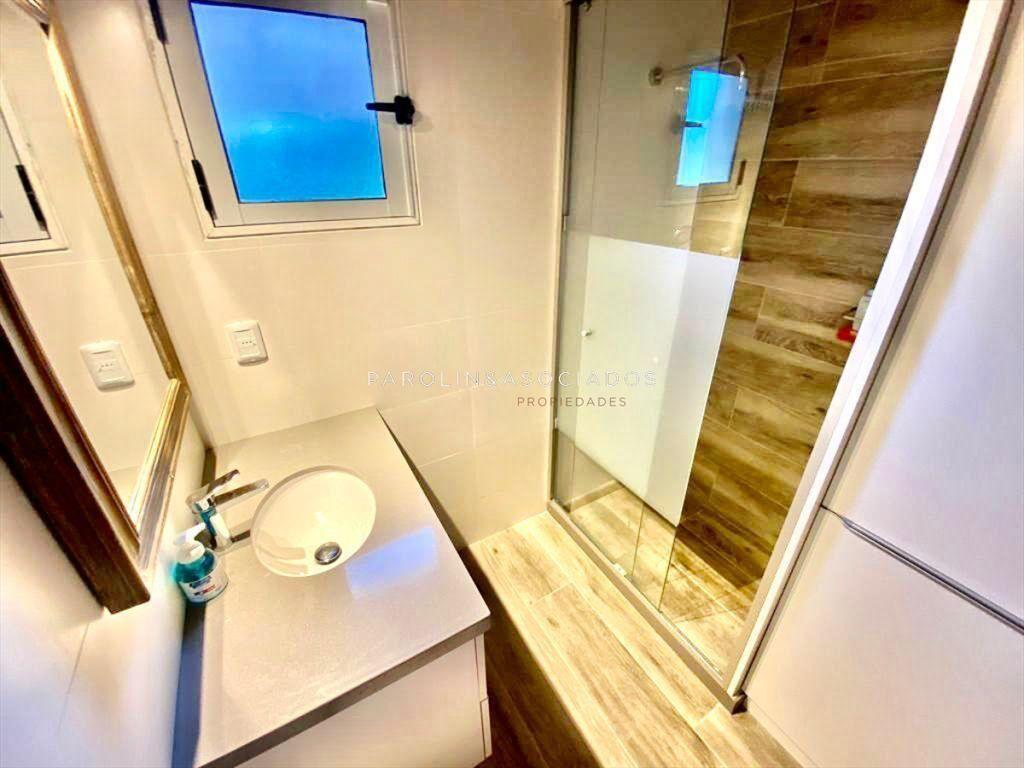 Casa en La Barra a 250 metros del puente