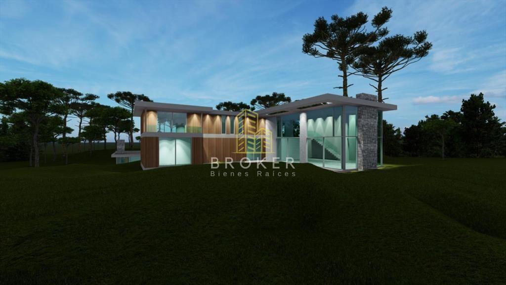 Venta de Terreno con mejoras en Club del Lago