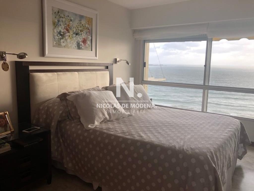 Departamento de 3 dormitorios en venta.