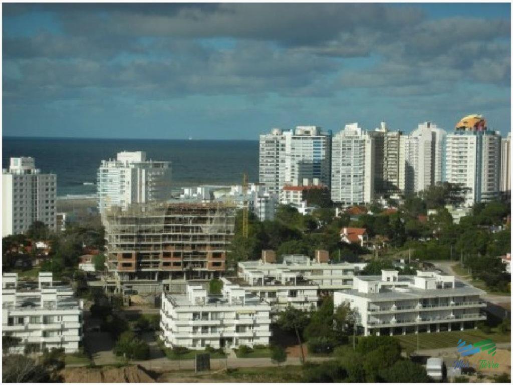 Apartamento en Roosevelt, 2 dormitorios *