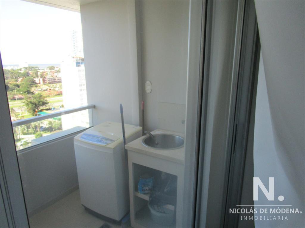 VENTA HERMOSO APARTAMENTO A METROS DE PLAYA MANSA