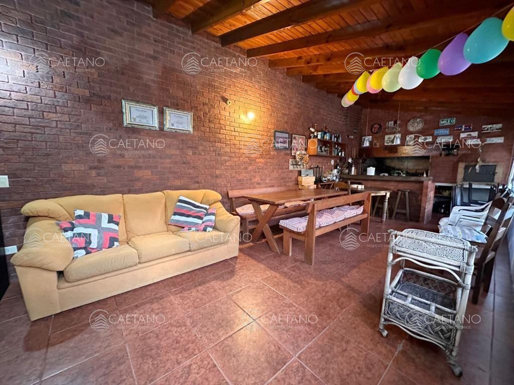 Venta casa 4 dormitorios. Playa mansa, Punta del