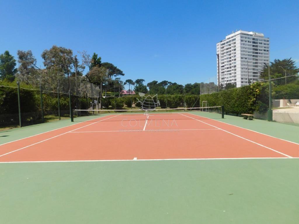 APARTAMENTO EN VENTA 3 DORMITORIOS EN PLAYA MANSA
