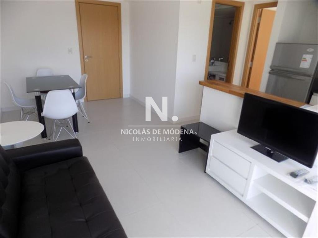 ALQUILA APARTAMENTO UN DORMITORIO , UN BAÑO
