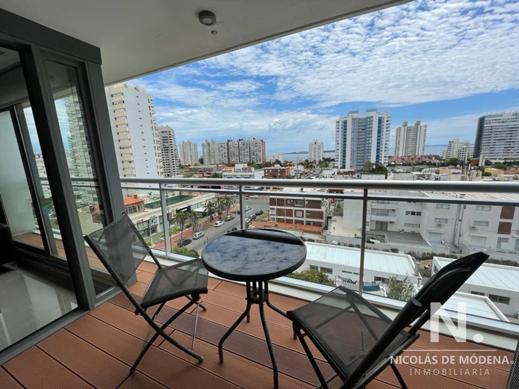 Apartamento de 1 dormitorio en alquiler y venta en Punta de
