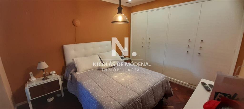 Vende Casa de 3 dormitorios y barbacoa a metros