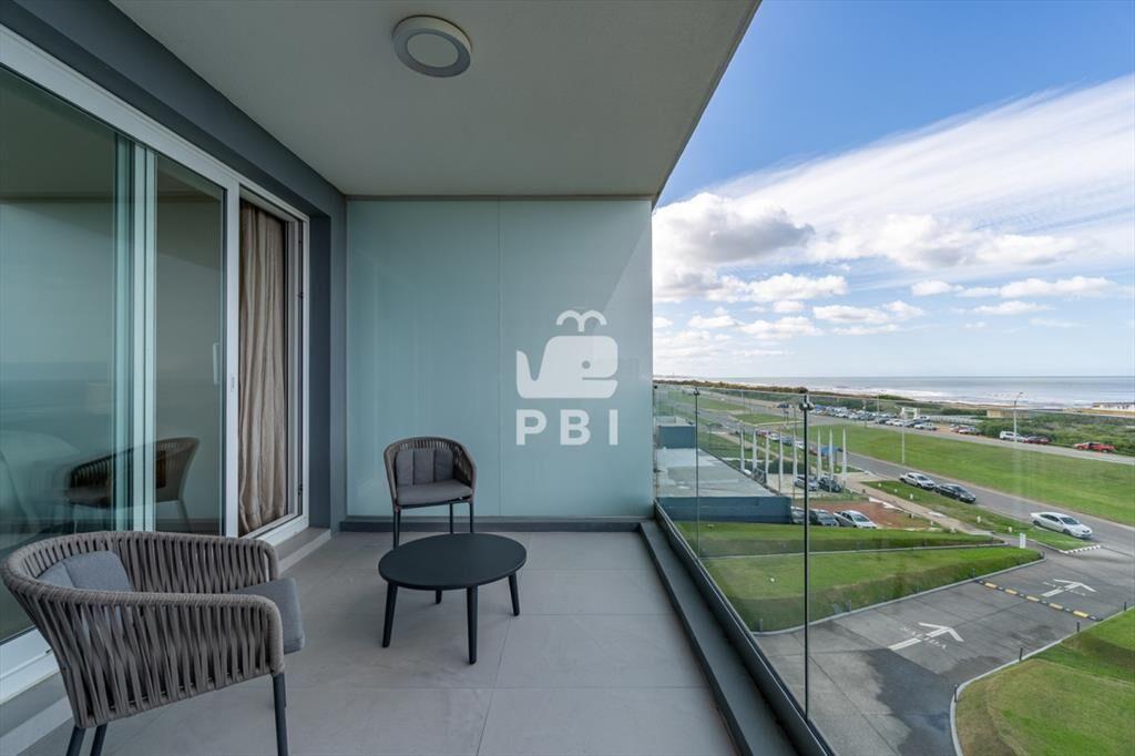 Venta Apartamento 3 dormitorios en suite, Playa -