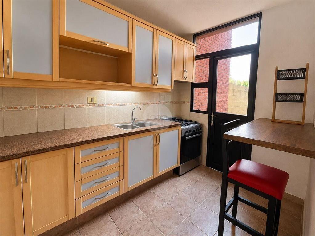 Venta Casa 3 Dormitorios, garaje y fondo en Malvín Sur
