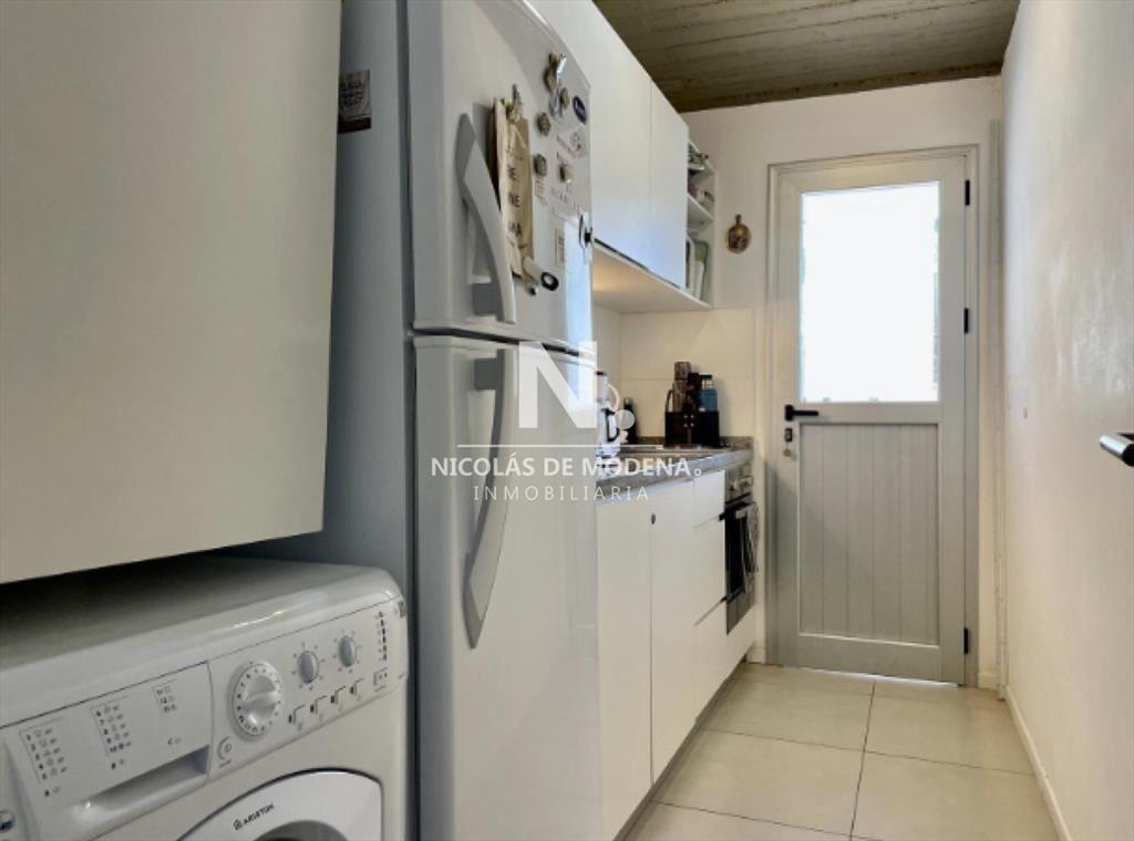 Vende apartamento de 2 dormitorios en Brava- del
