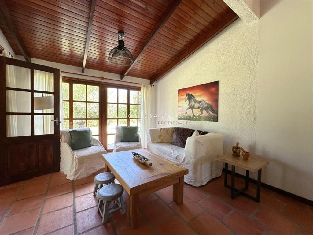Chacra en Venta de 4 Dormitorios en zona Punta