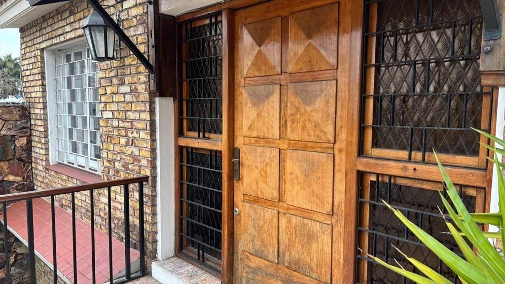 D'Angelo, Casa en venta Prado en primer piso, 2 dorm. y...