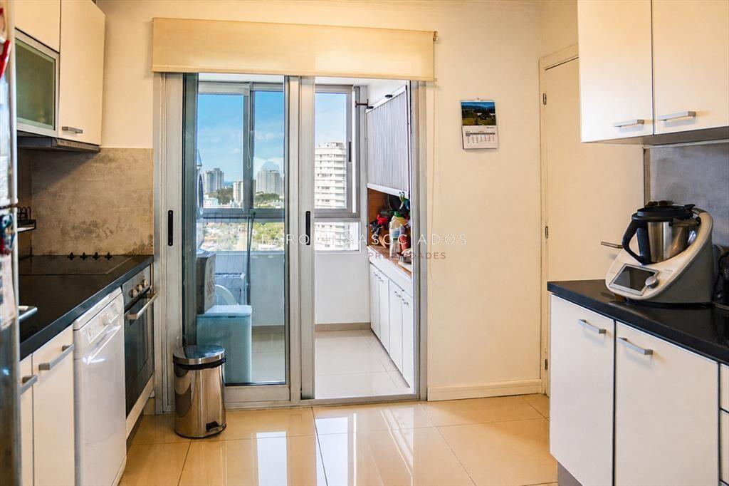 Apartamento de 3 dormitorios en venta a pasos del
