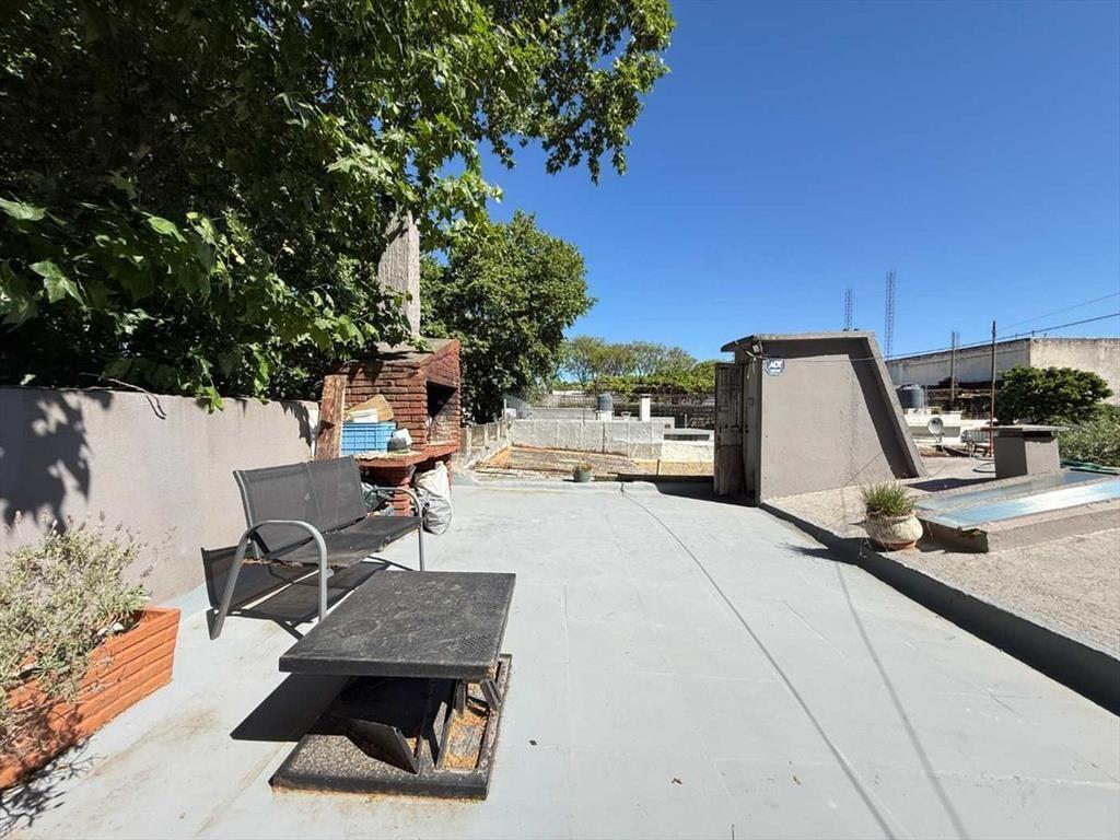 Venta casa Aguada 2 dormitorios 2 baños parrillero