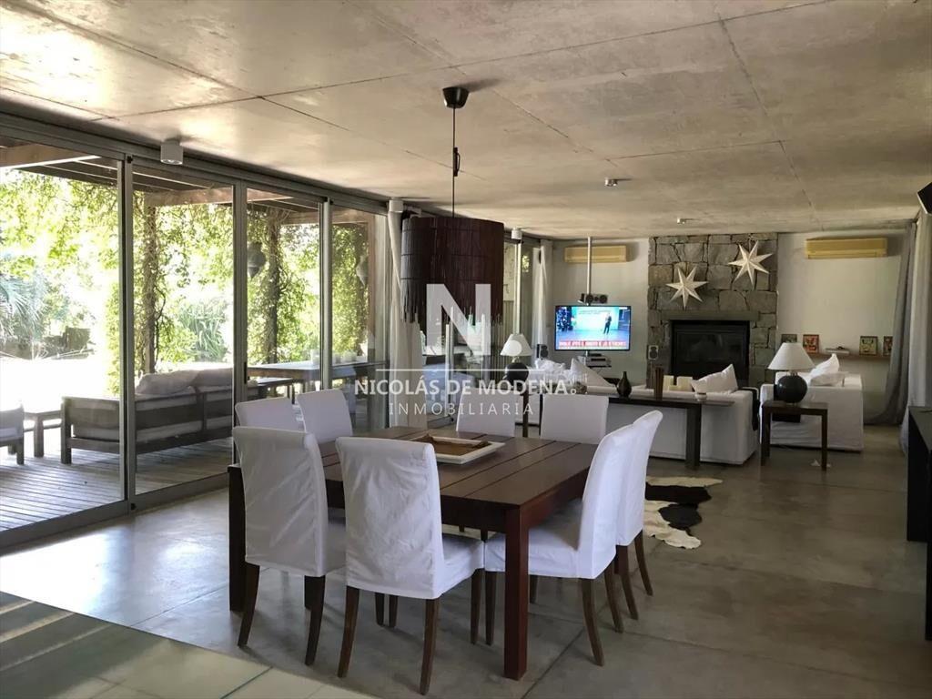 Excelente casa en Venta en Playa Bikini