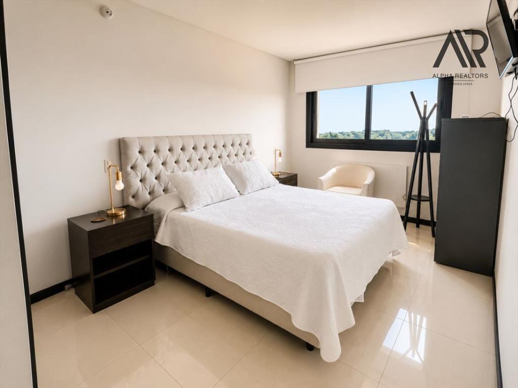 Apartamento en venta c/ cochera en Cantegril