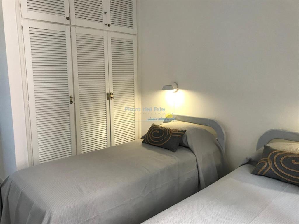 Apartamento en alquiler anual de 2 dormitorios en