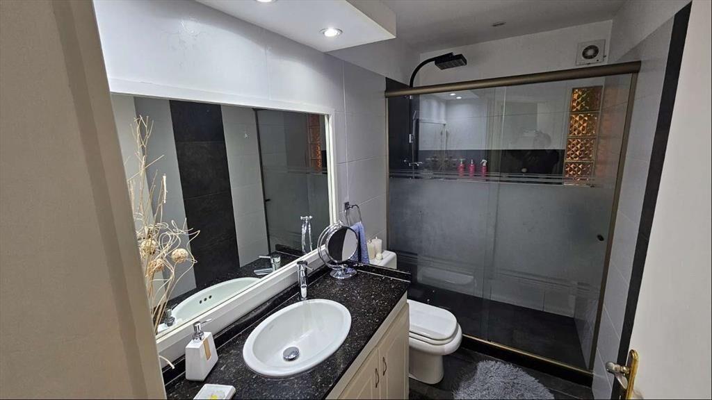 CASAS EN PRADO – IDEAL INVERSIÓN O RENTA DOBLE  Excelente u