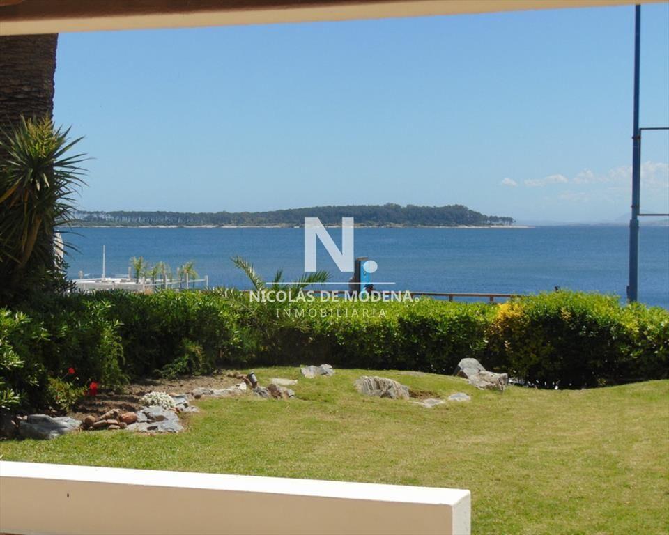 Apartamento de 3 suites en venta en Península al