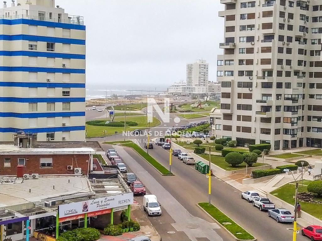 Torre con amenities