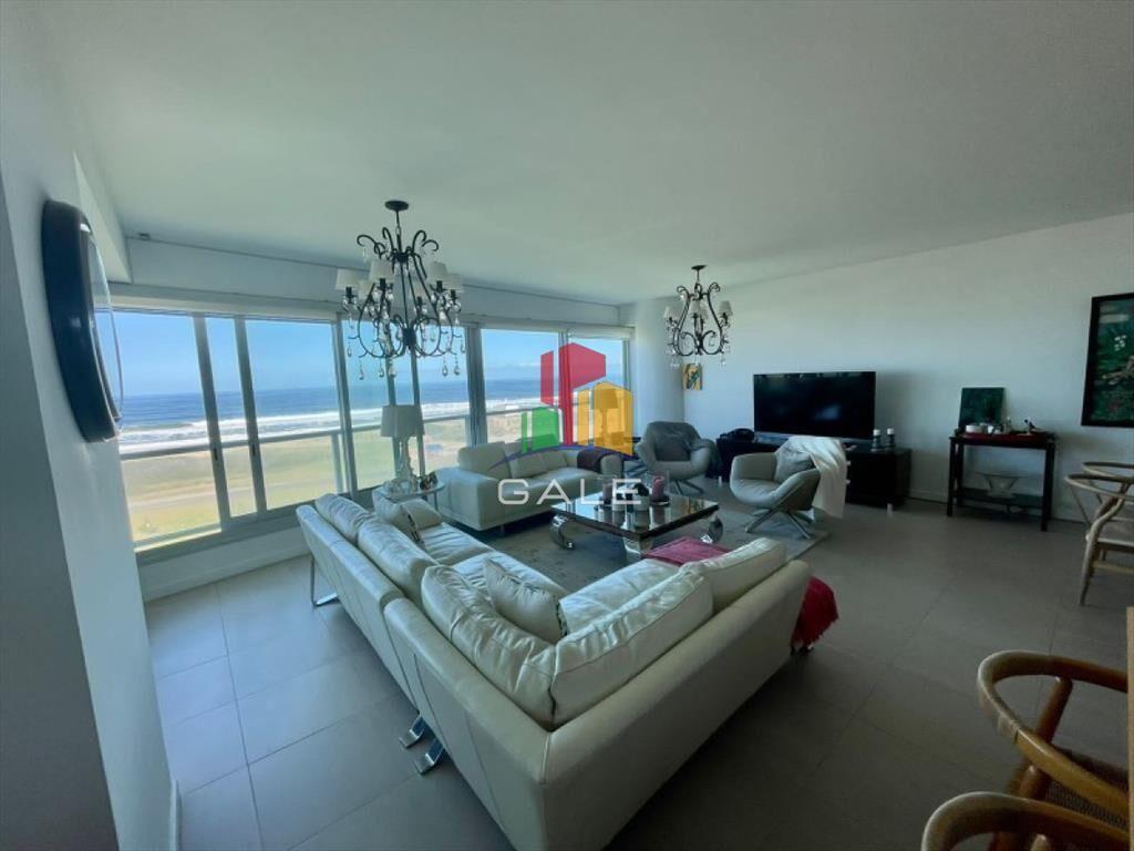 Le Parc Esquinero en Venta Tres Dormitorios