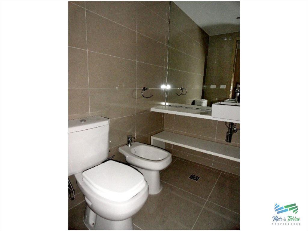 Alquilo apartametno dormitorio y medio con buenos servicios