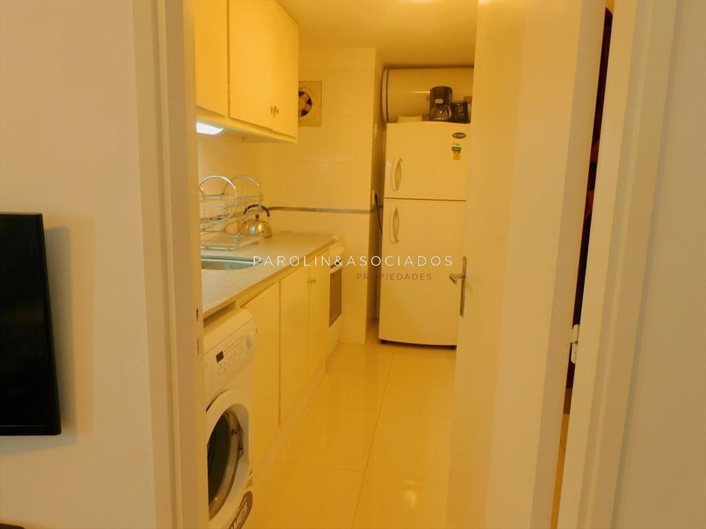 OPORTUNIDAD!!APARTAMENTO TOTALMENTE RECICLADO