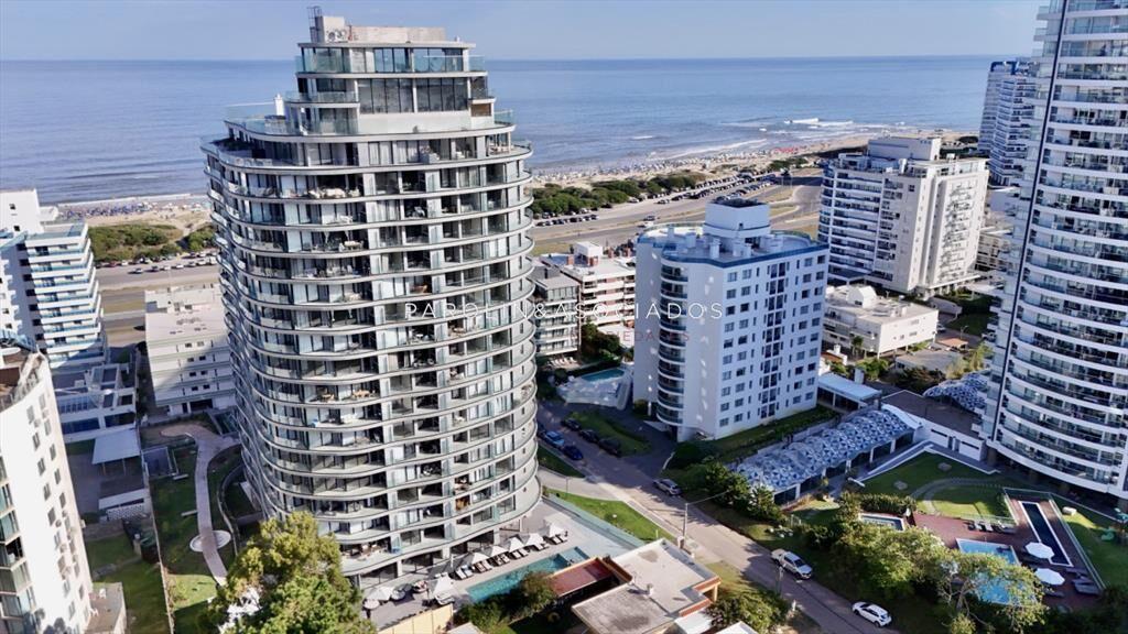 Departamento en Venta de 2 dormitorios en Manglar