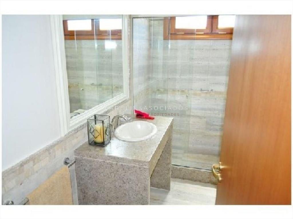 Casa en venta de 5 dormitorios en Playa Mansa,