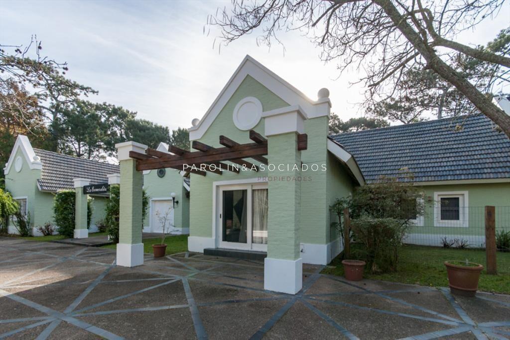 Punta del Este, chalet con 4600 m2 de tierra, 5