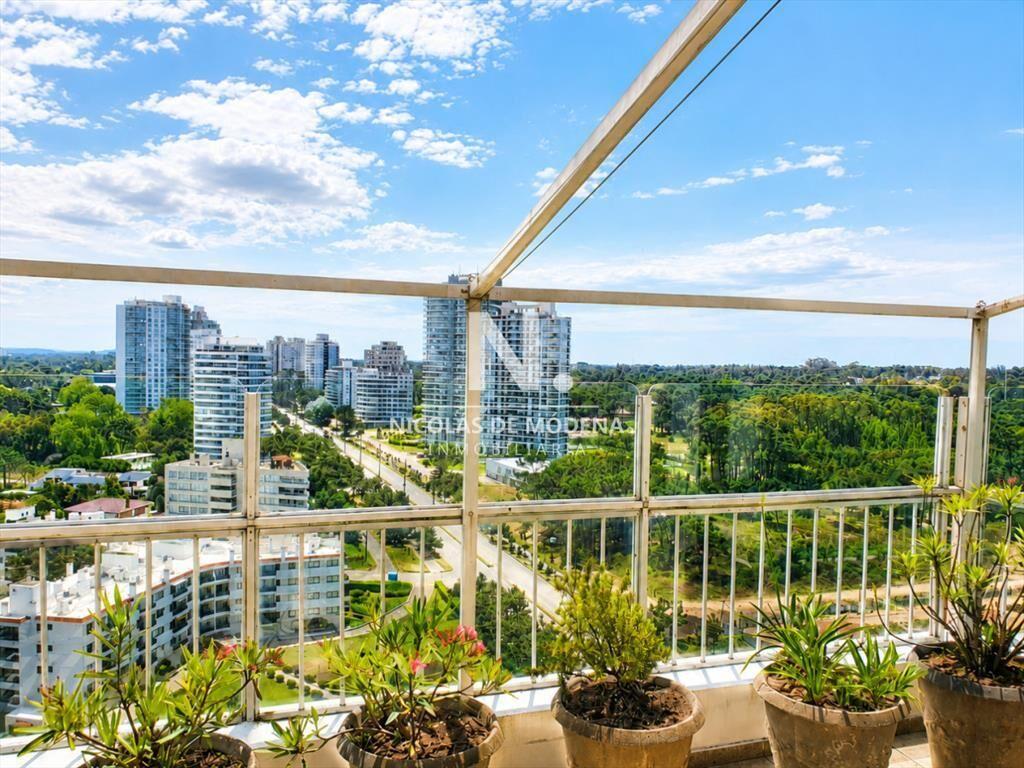 Espectacular penthouse en venta, Edificio tiburon planta de