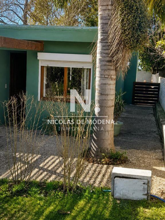 En venta casa de 2 dormitorios en el chorro,