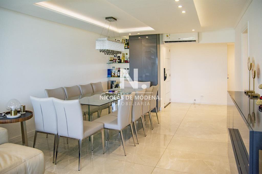 Vende departamento en Mansa de 3 dormitorios, con
