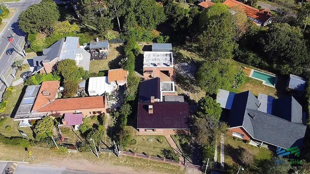 Venta de casa zona Avenida Cordoba Punta del este