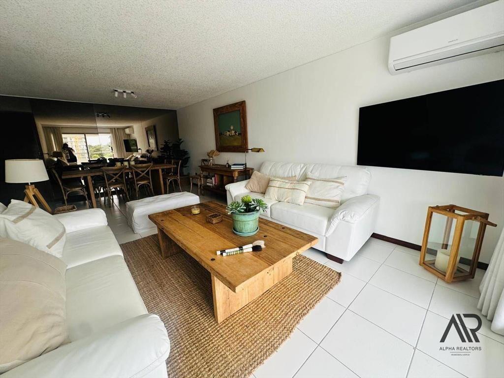 Apartamento en alquiler temporario c/ cochera en Cantegril