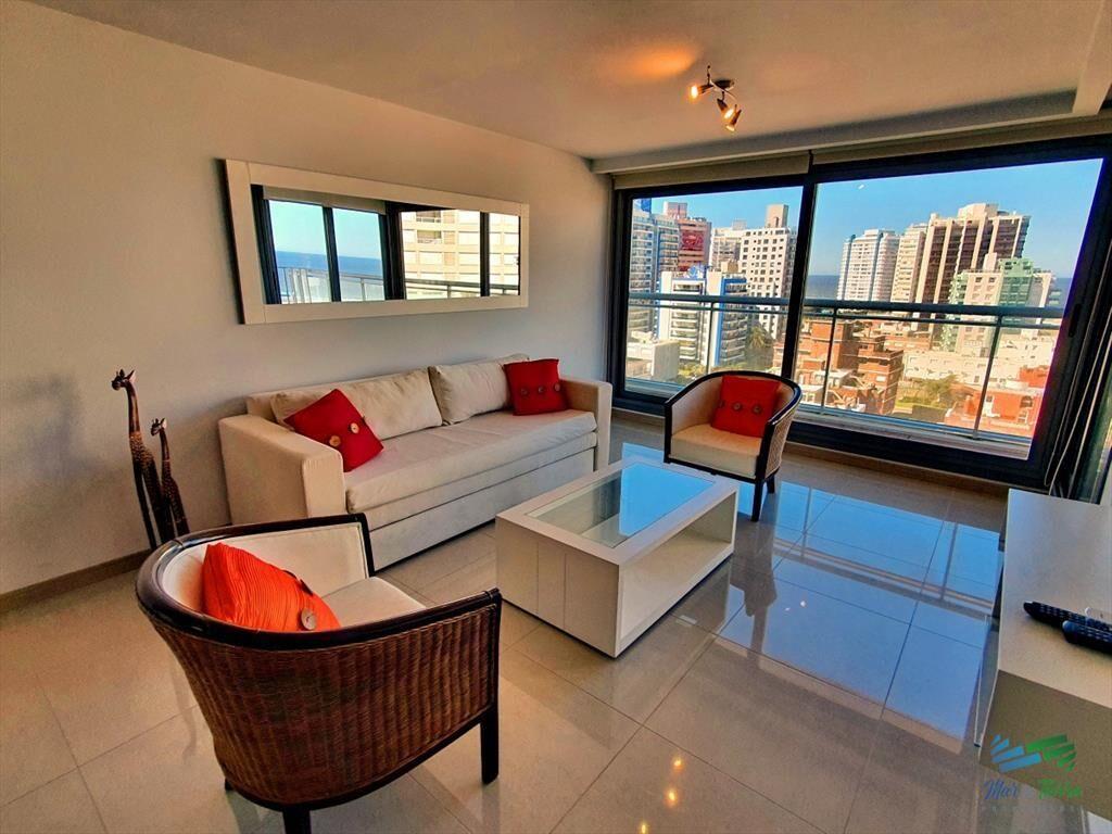 Alquilo apartamento 2 dormitorios con buena vista y servici