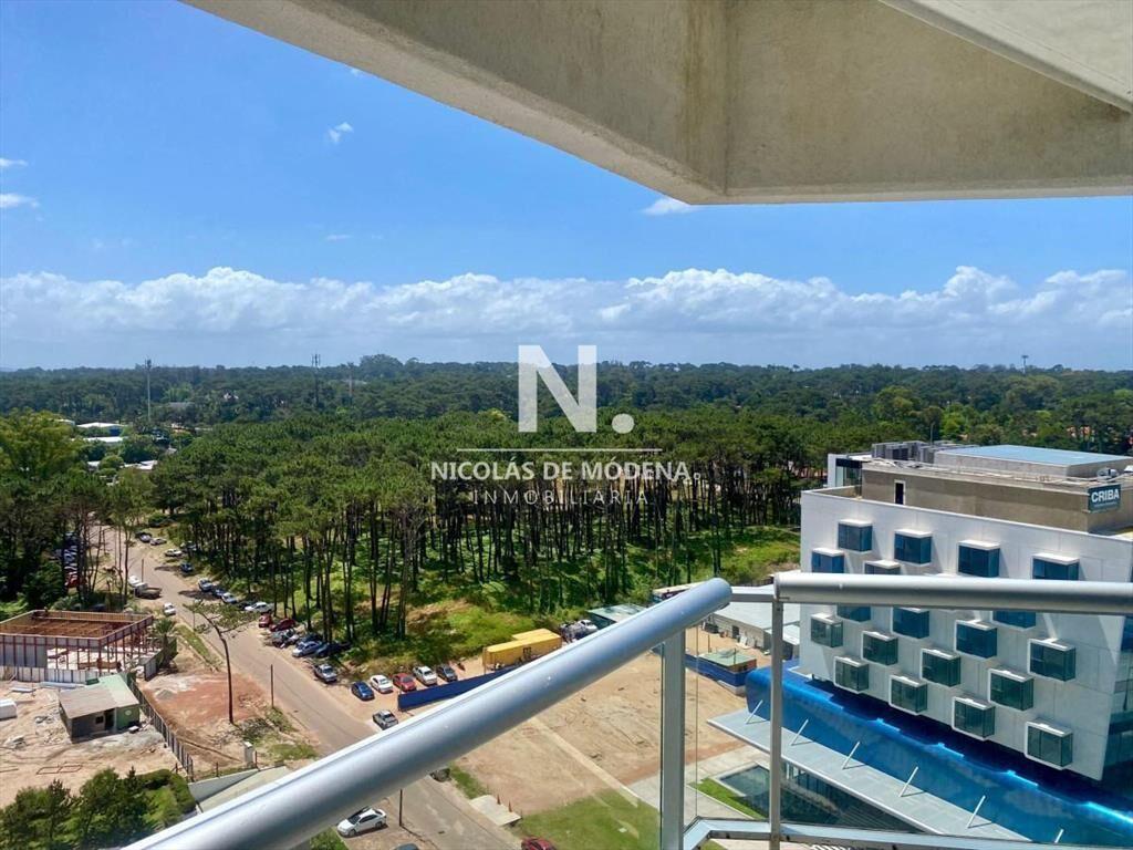 En venta apartamento de 3 dormitorios en Brava,